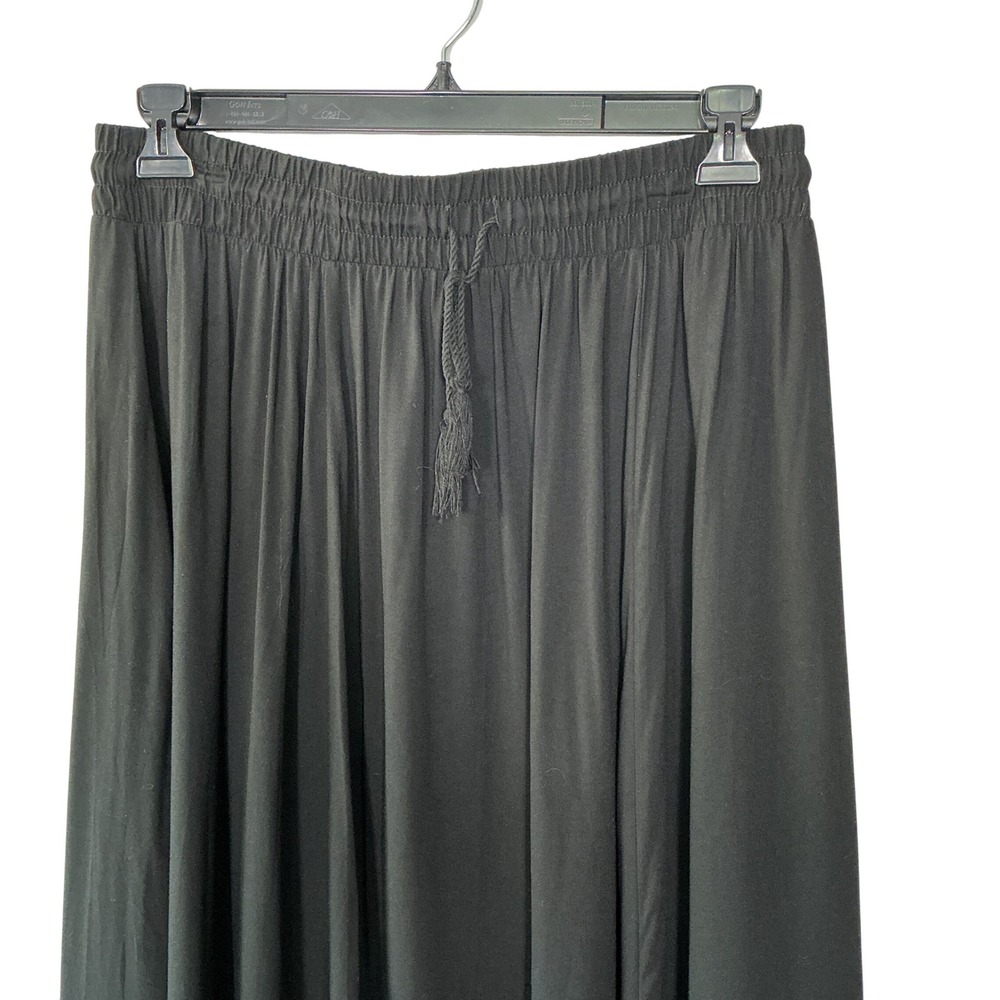 Torrid Black Maxi Skirt Smocked Waist Tassel Drawstring Side Slits Size 1 - Picture 4 of 10